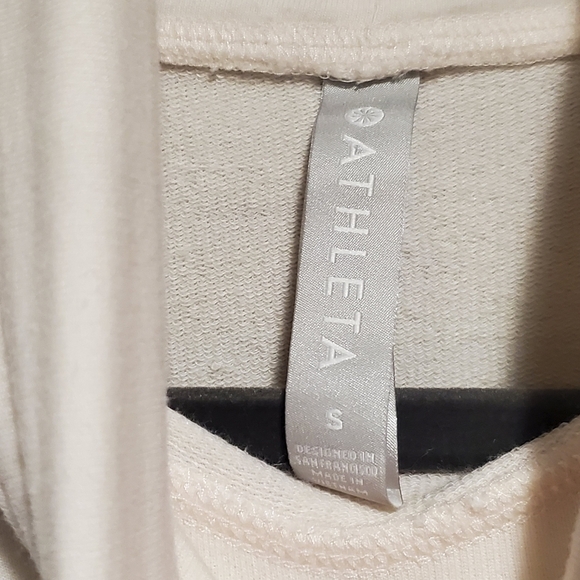 Athleta Cropped Funnel Neck Turtleneck Top in Nirvana SP-2019 - Picture 4 of 7